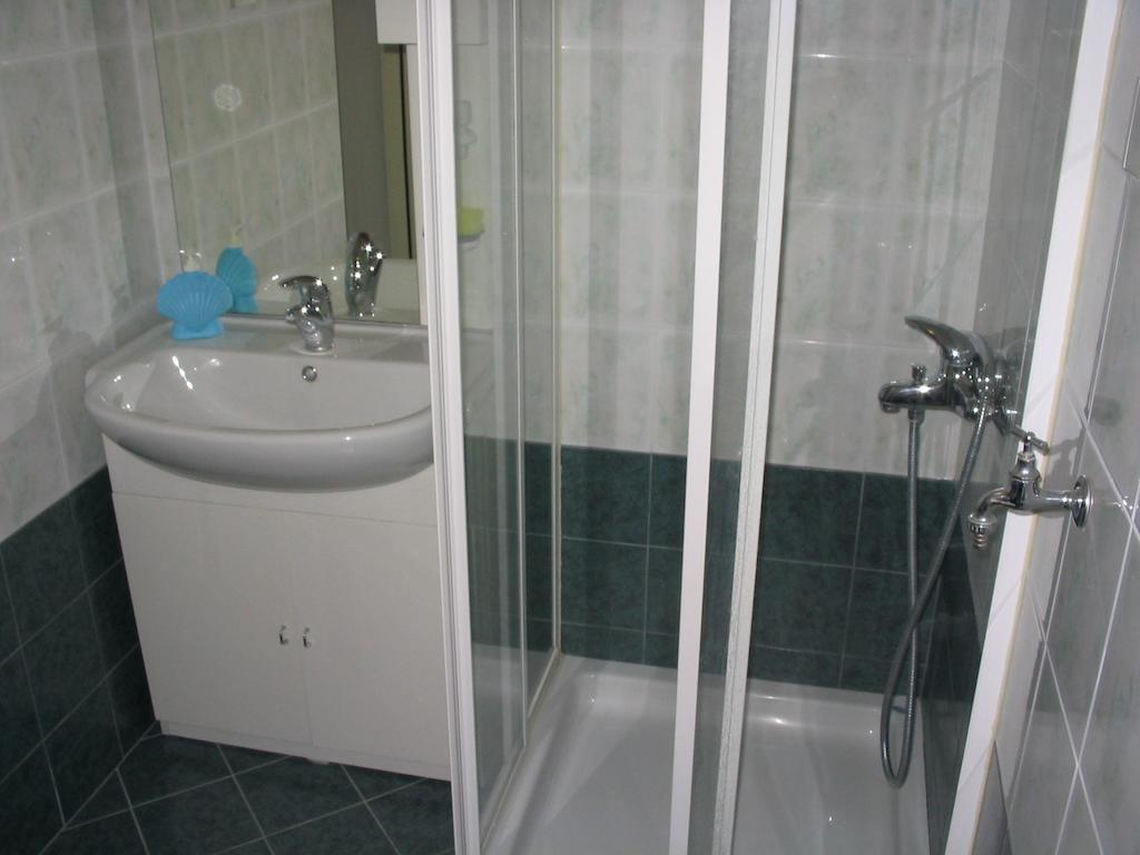Apartments Gugic بريغراديكا الغرفة الصورة